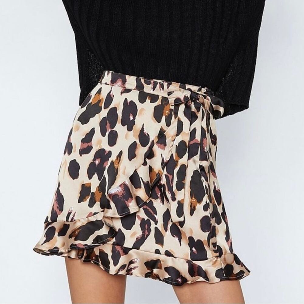 NASTY GAL - Leopard Wrap Skirt - US 8 / Medium - Picture 2 of 16
